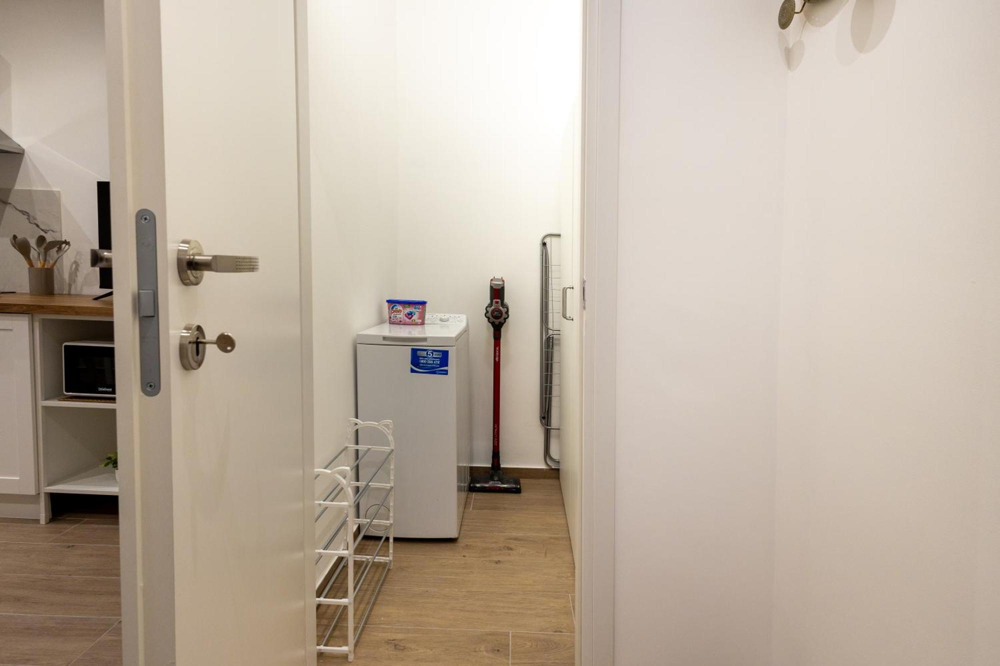 Ludo Holiday House - Charming Con Patio A Due Passi Dalla Cattedrale Palermo Exterior foto