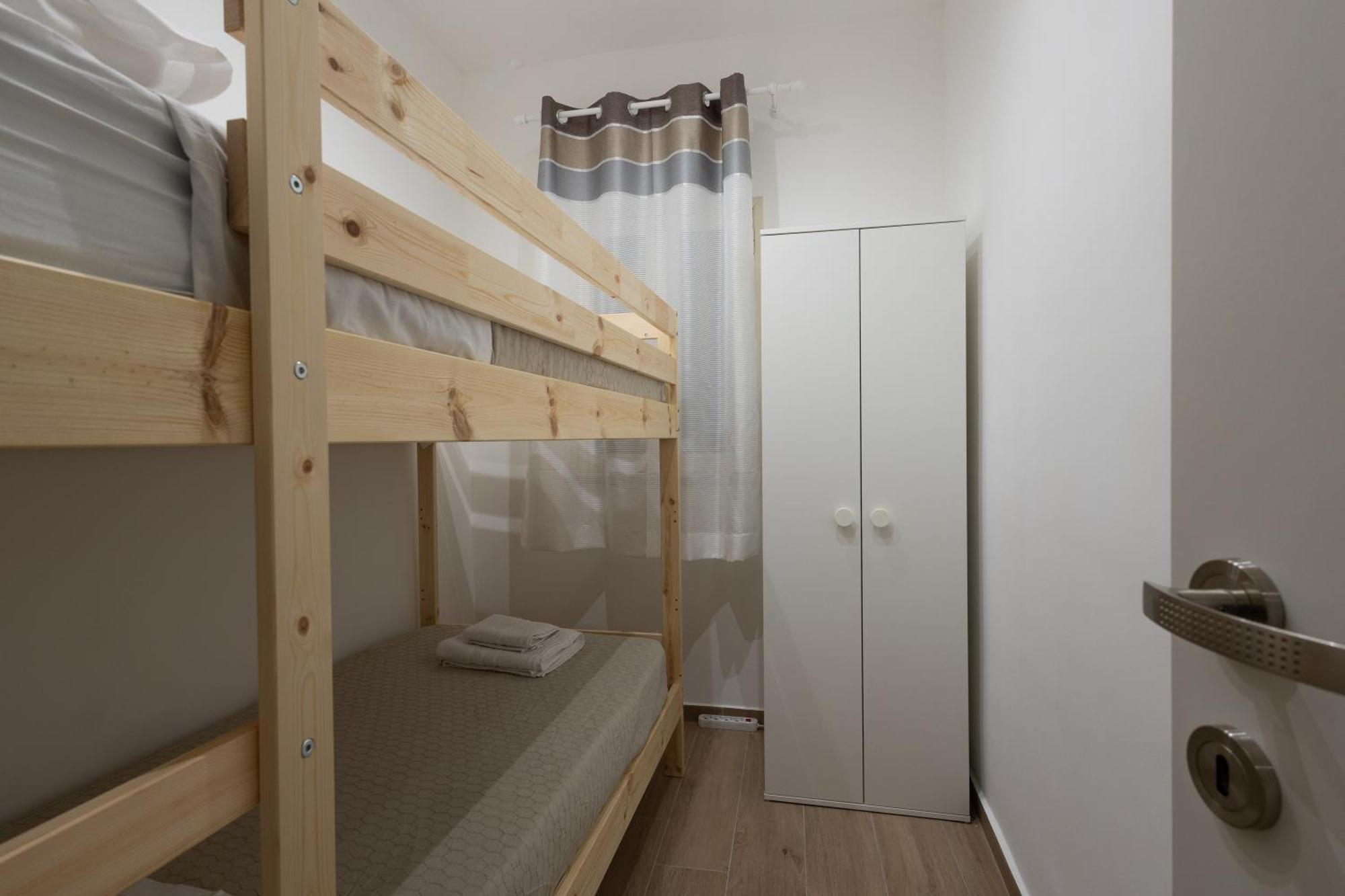 Ludo Holiday House - Charming Con Patio A Due Passi Dalla Cattedrale Palermo Exterior foto