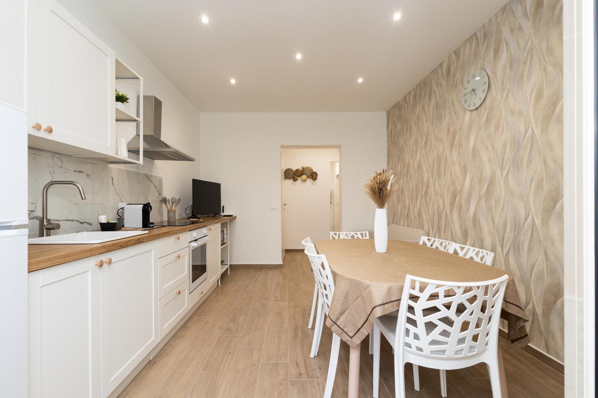 Ludo Holiday House - Charming Con Patio A Due Passi Dalla Cattedrale Palermo Exterior foto